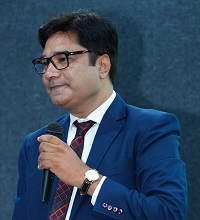 Jimy Vaidya presenter